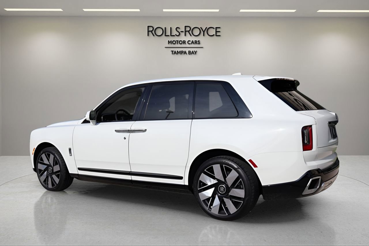 New 2026 Rolls-Royce Cullinan AWD/4WD image 5