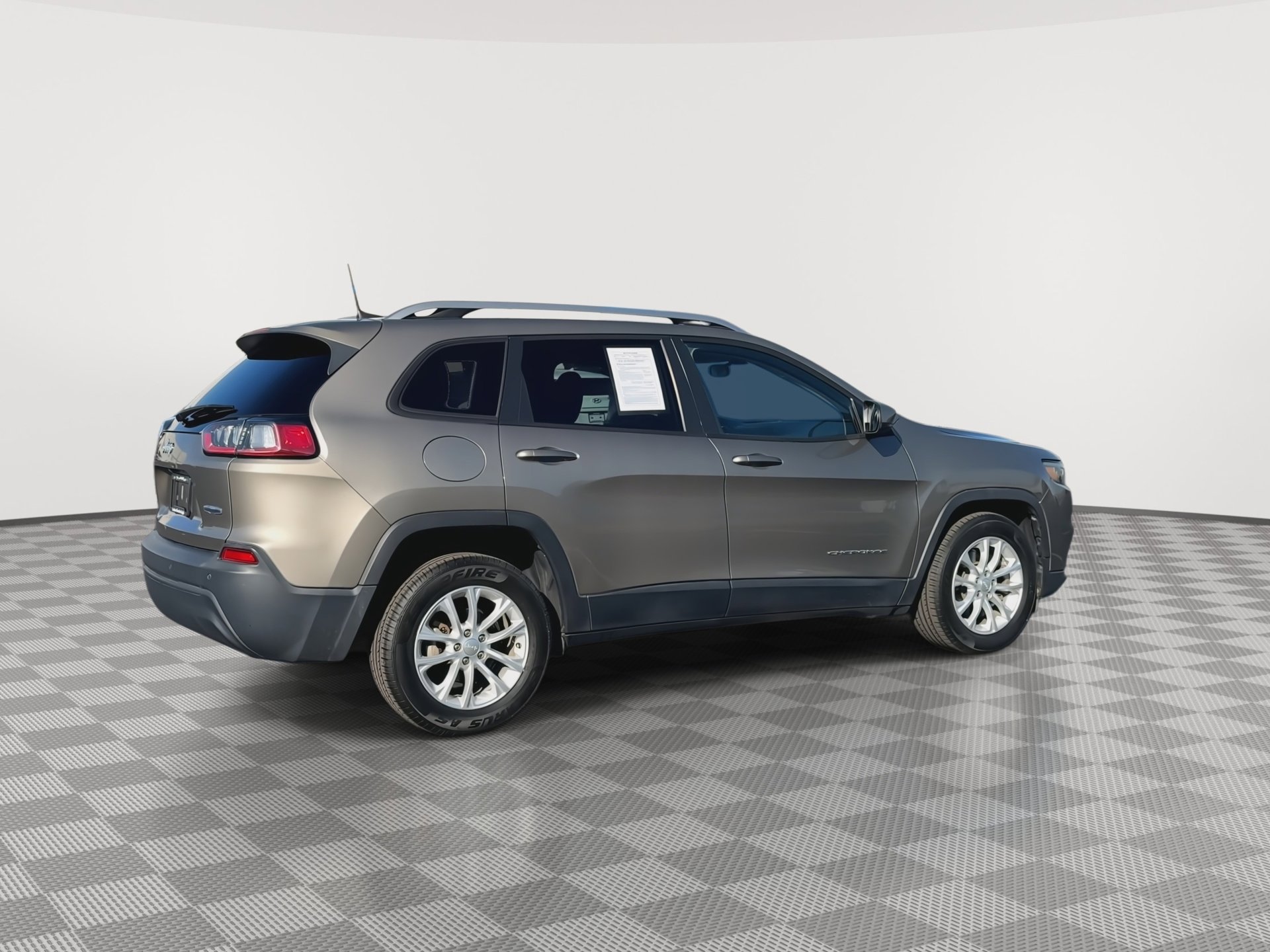 Used 2020 Jeep Cherokee Latitude image 9