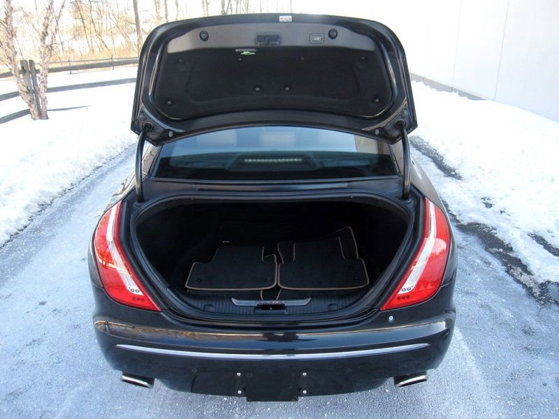 Used 2015 Jaguar XJ L Portfolio AWD/4WD image 29