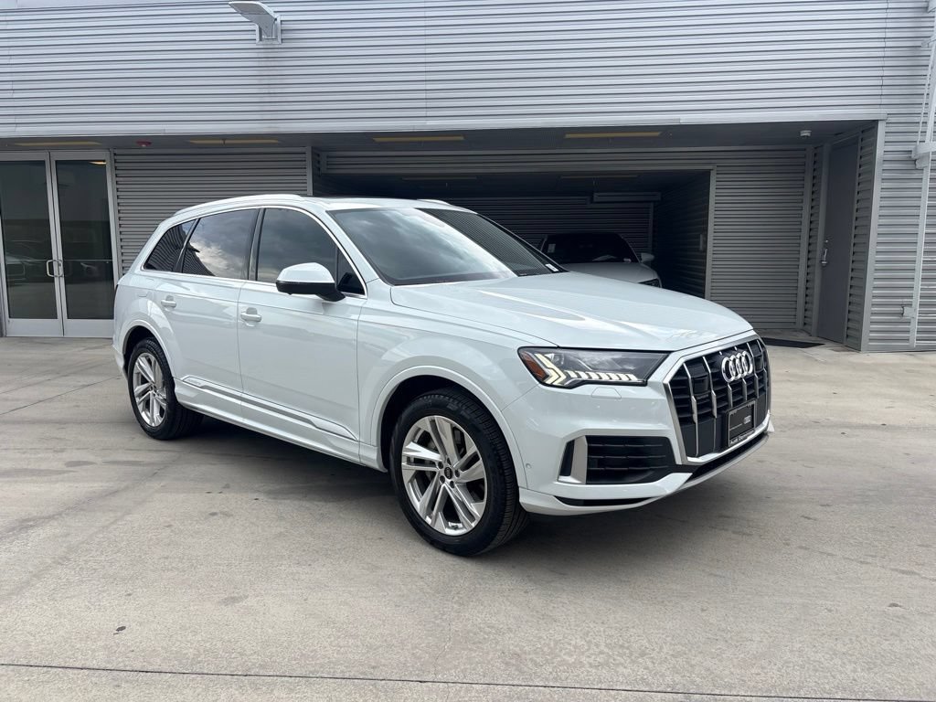 Used 2023 Audi Q7 3.0T Premium AWD/4WD image 6