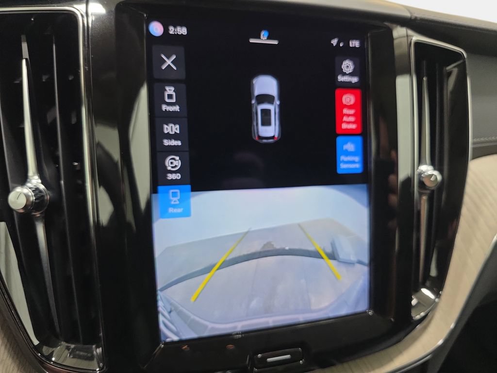 Used 2022 Volvo XC60 B5 Inscription w/ Advanced Package AWD/4WD image 22