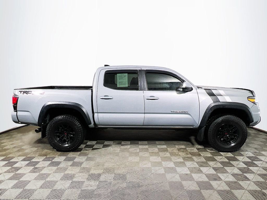 Certified 2021 Toyota Tacoma TRD Off-Road w/ TRD Premium Off Road Package image 9