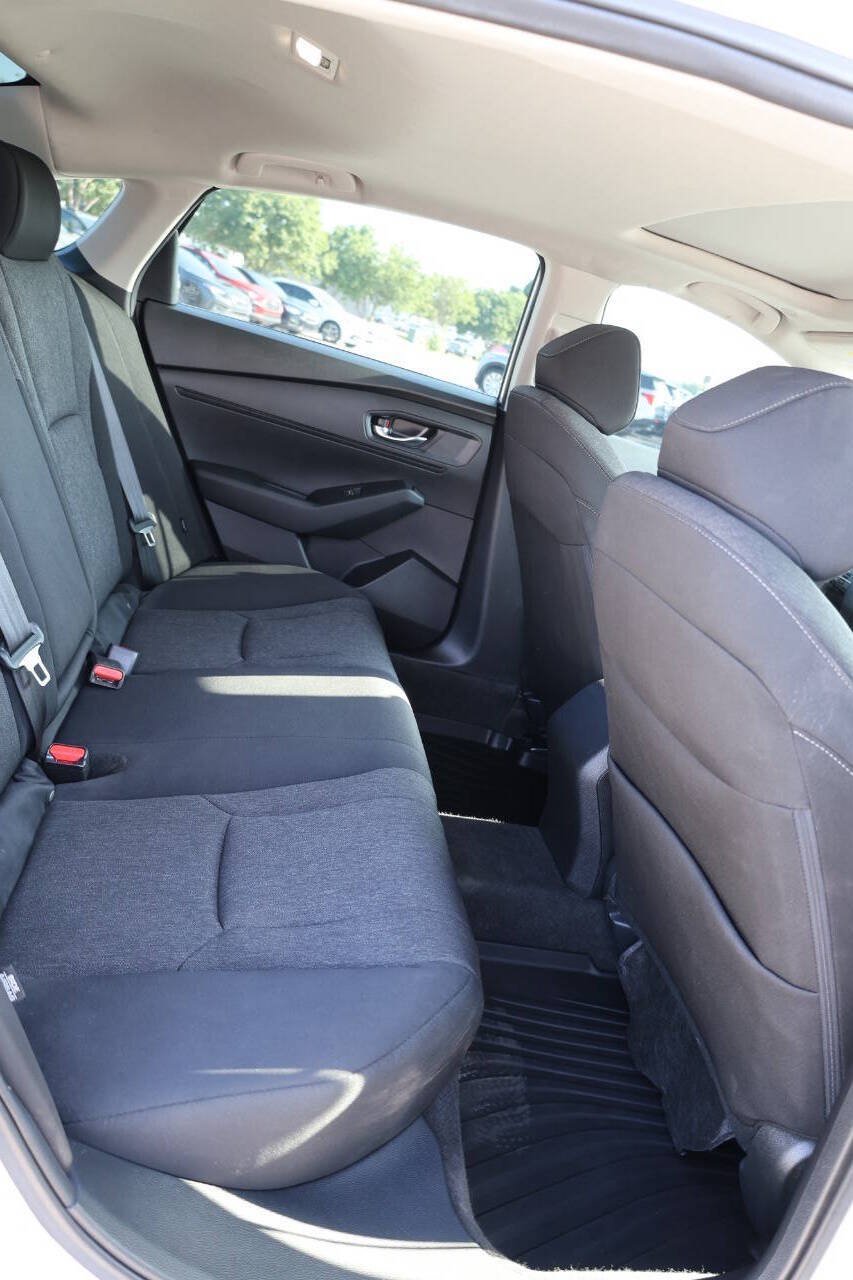 Used 2024 Honda Accord EX image 16