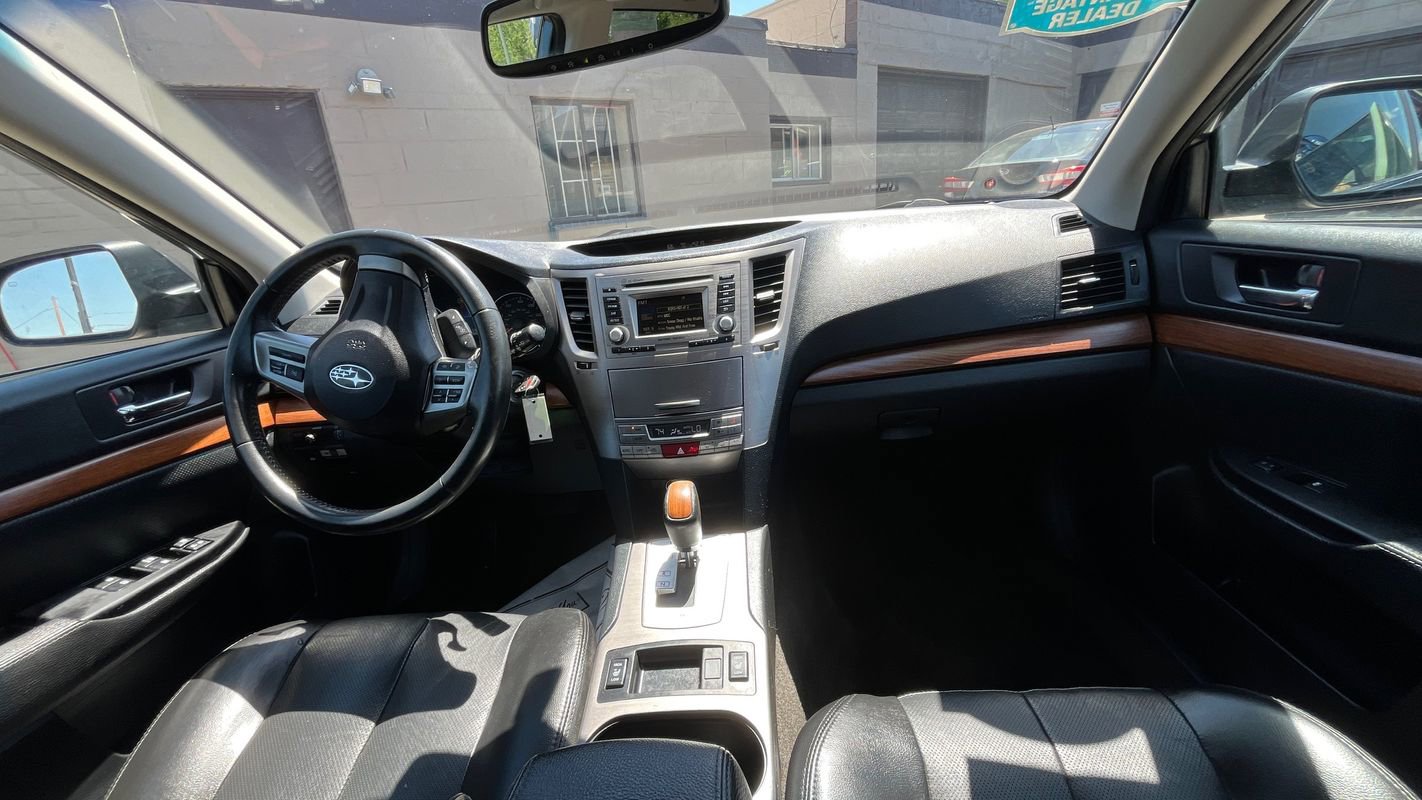 Used 2014 Subaru Outback 2.5i Limited w/ Moonroof Package AWD/4WD image 17