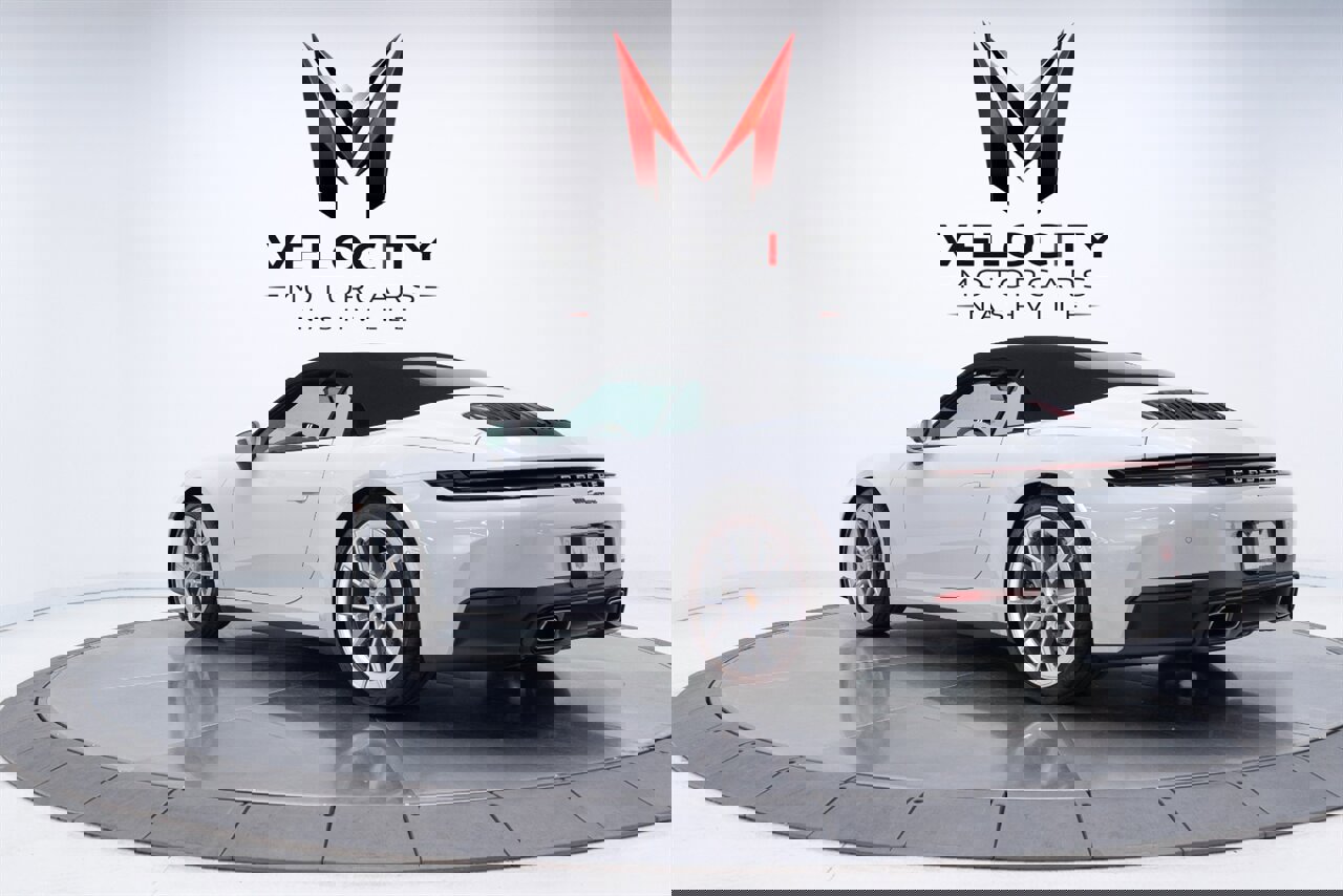 Used 2025 Porsche 911 Carrera w/ Premium Package image 8