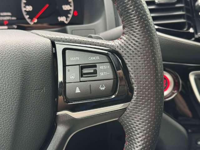 Used 2025 Honda Ridgeline Black Edition image 28