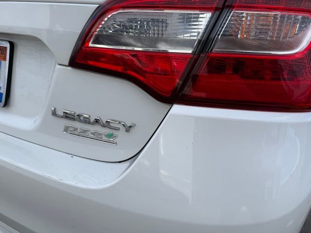 Used 2017 Subaru Legacy 2.5i Premium AWD/4WD image 7