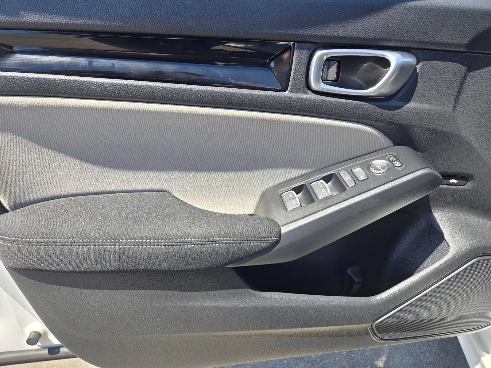Used 2024 Honda Civic EX image 15