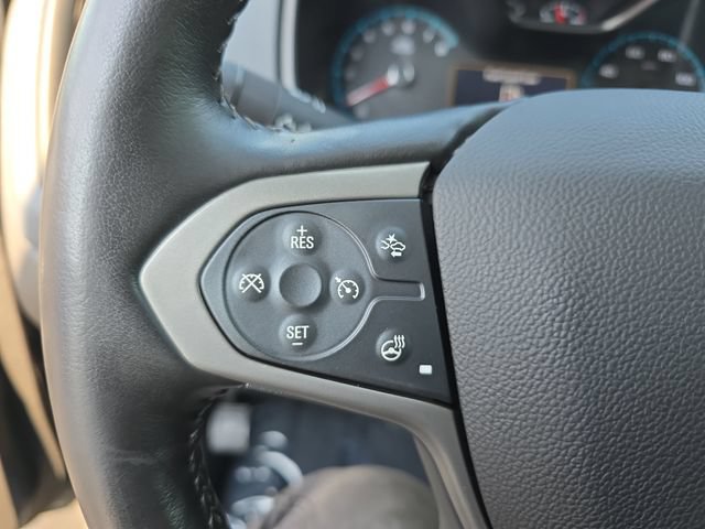 Used 2021 Chevrolet Colorado Z71 w/ Safety Package AWD/4WD image 16