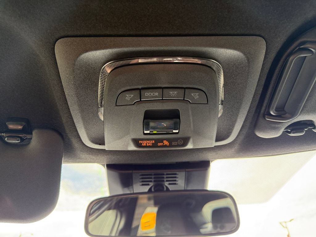 Certified 2025 Toyota Corolla SE FWD image 40