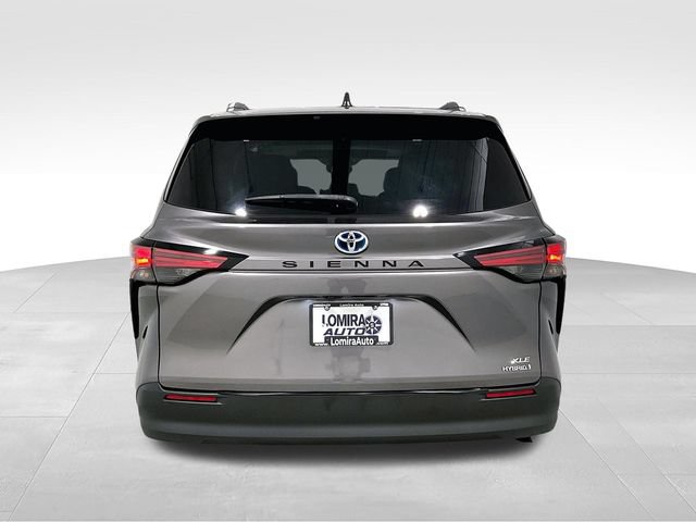 Used 2022 Toyota Sienna LE FWD image 9
