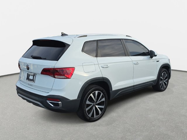 Used 2022 Volkswagen Taos SE FWD image 5