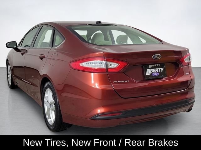 Used 2014 Ford Fusion SE image 5