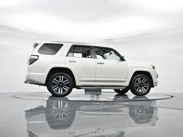 Used 2016 Toyota 4Runner SR5 image 31