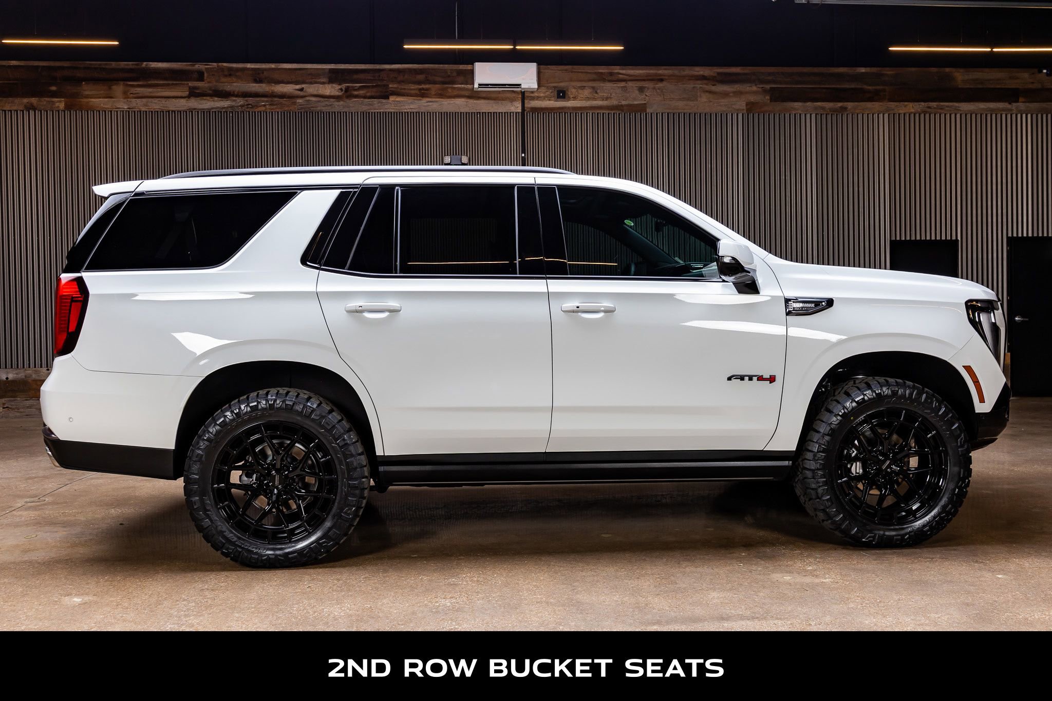 Used 2025 GMC Yukon AT4 Ultimate image 11