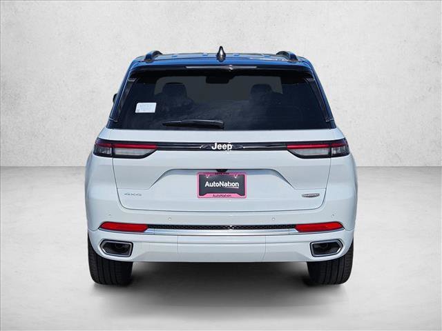 New 2025 Jeep Grand Cherokee Summit image 6