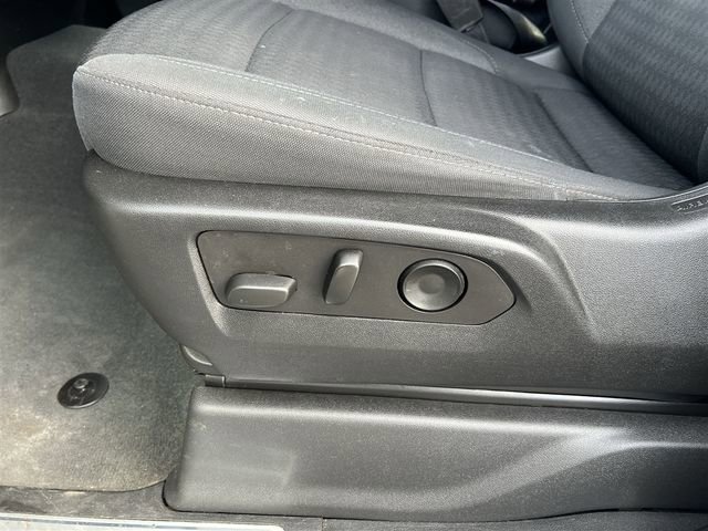 Used 2022 Chevrolet Silverado 1500 LT AWD/4WD image 16
