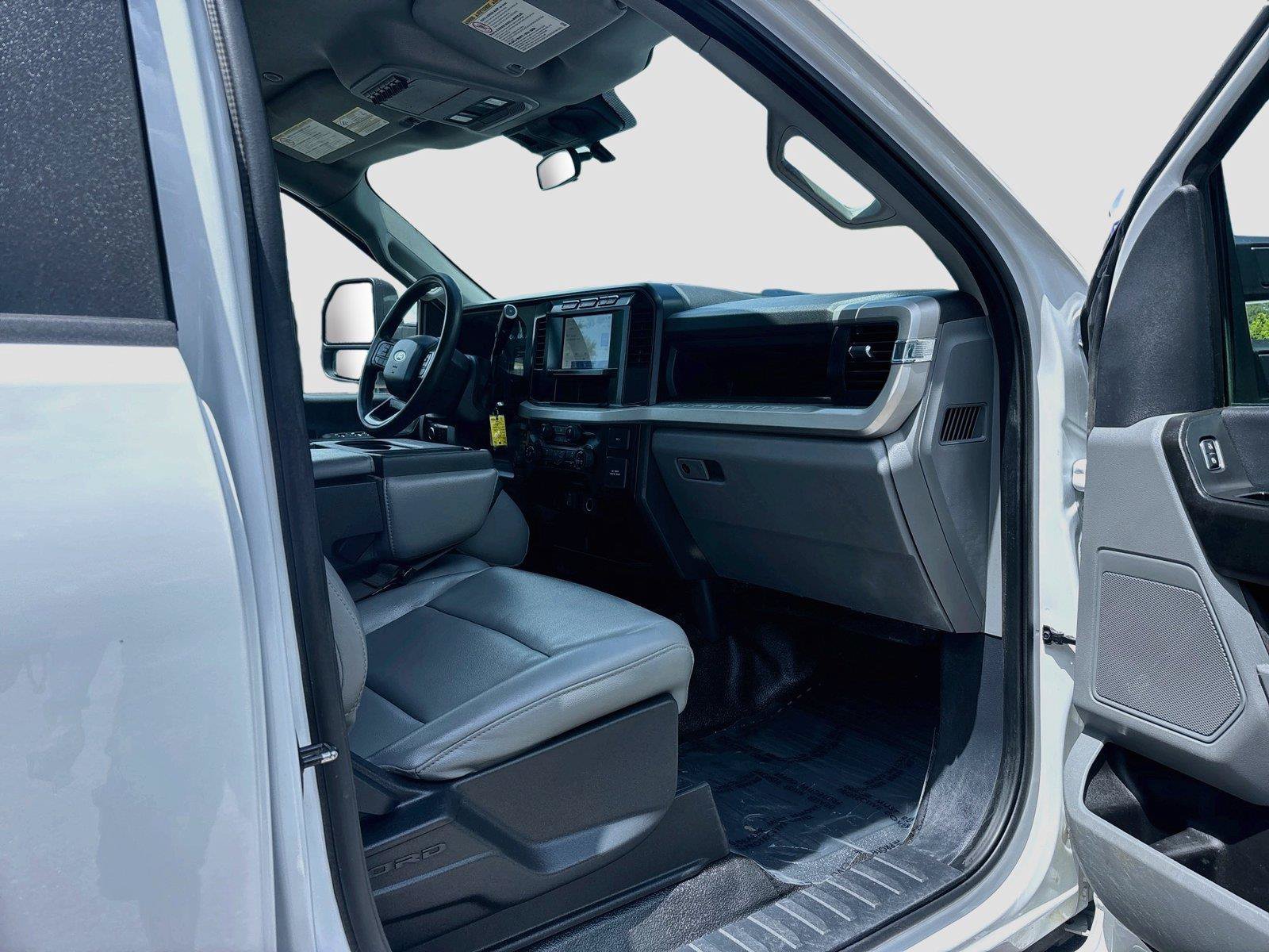 Used 2024 Ford F250 XL w/ FX4 Off-Road Package AWD/4WD image 25