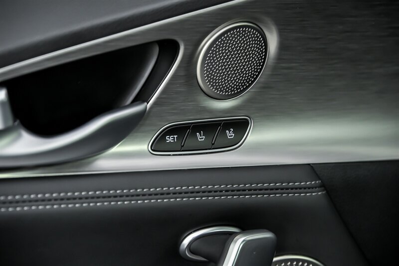 Used 2022 Kia Stinger GT2 AWD/4WD image 19