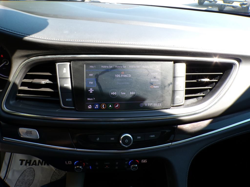 Used 2020 Buick Enclave Premium w/ Sun and Sites Package AWD/4WD image 28