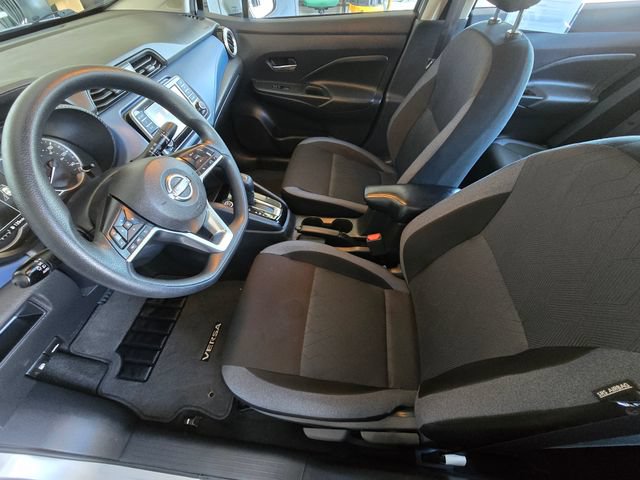 Used 2025 Nissan Versa SV FWD image 17