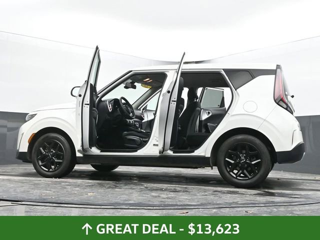 Used 2023 Kia Soul LX w/ Option Group 015 image 69