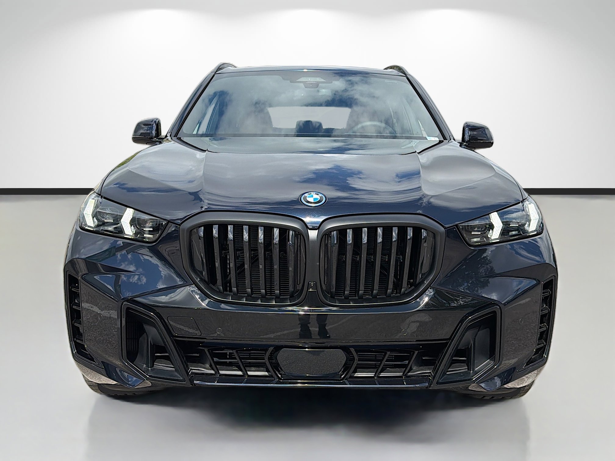 New 2026 BMW X5 xDrive50e w/ M Sport Package image 8