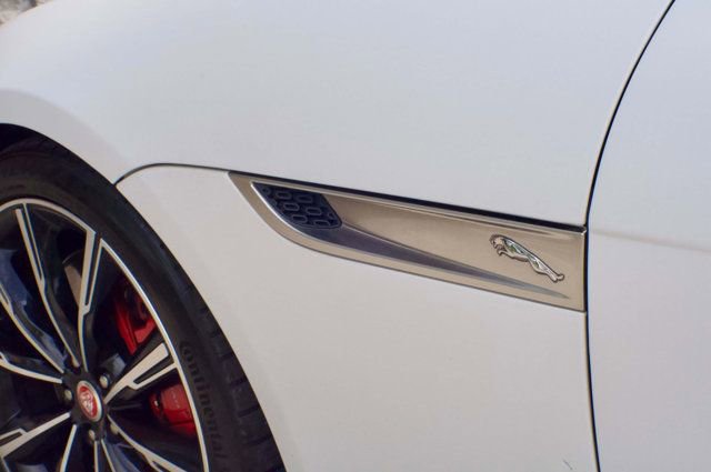 Used 2021 Jaguar F-TYPE R AWD/4WD image 15