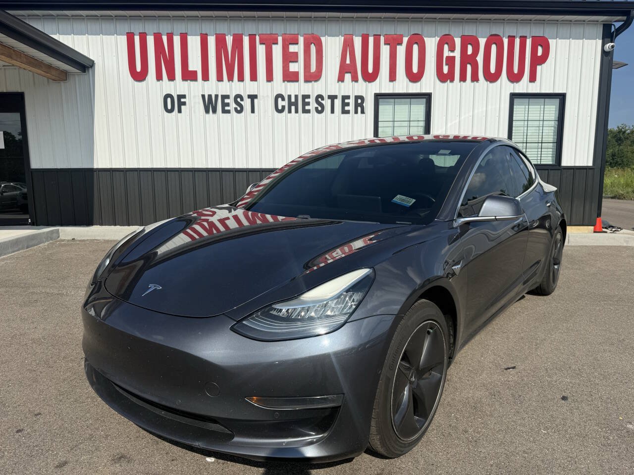 Used 2019 Tesla Model 3 Standard Range Plus RWD image 1