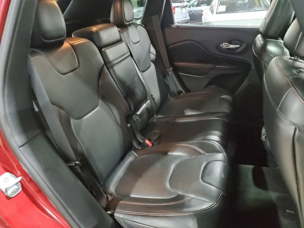 Used 2015 Jeep Cherokee Trailhawk w/ Comfort/Convenience Group image 22