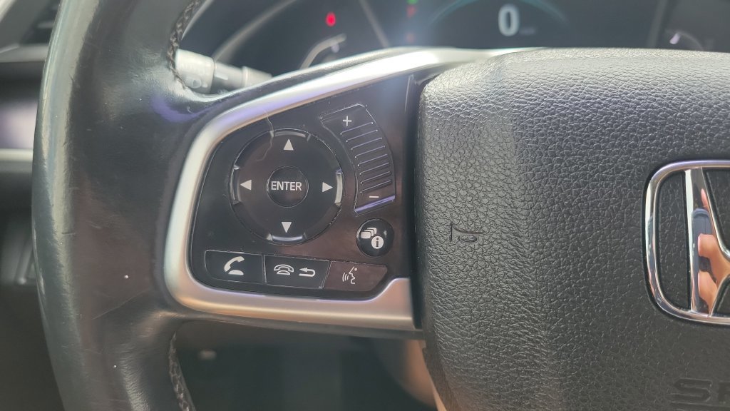 Used 2018 Honda Civic Touring image 20