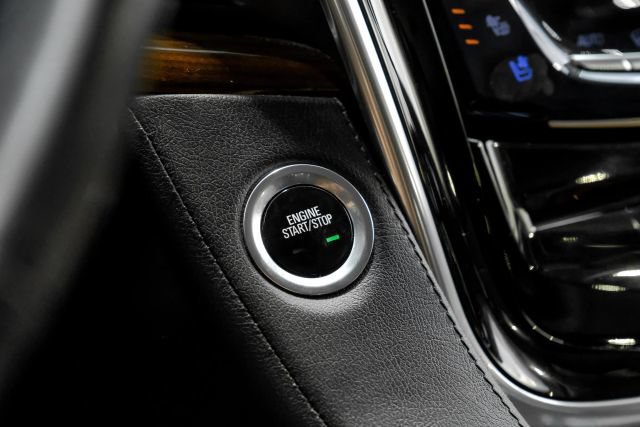 Used 2020 Cadillac Escalade 2WD image 28