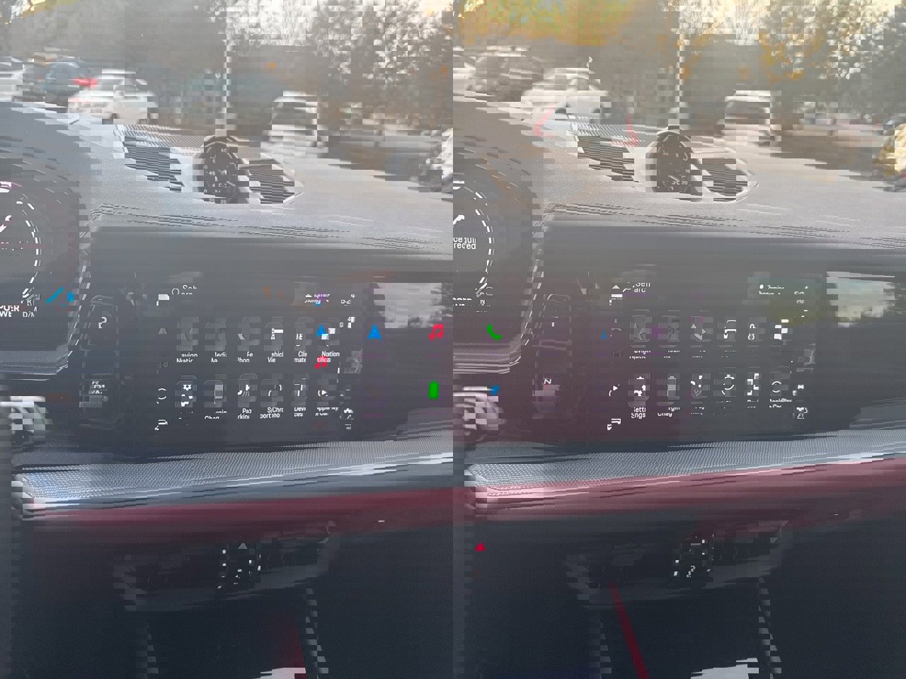 Used 2024 Porsche Cayenne Coupe image 26