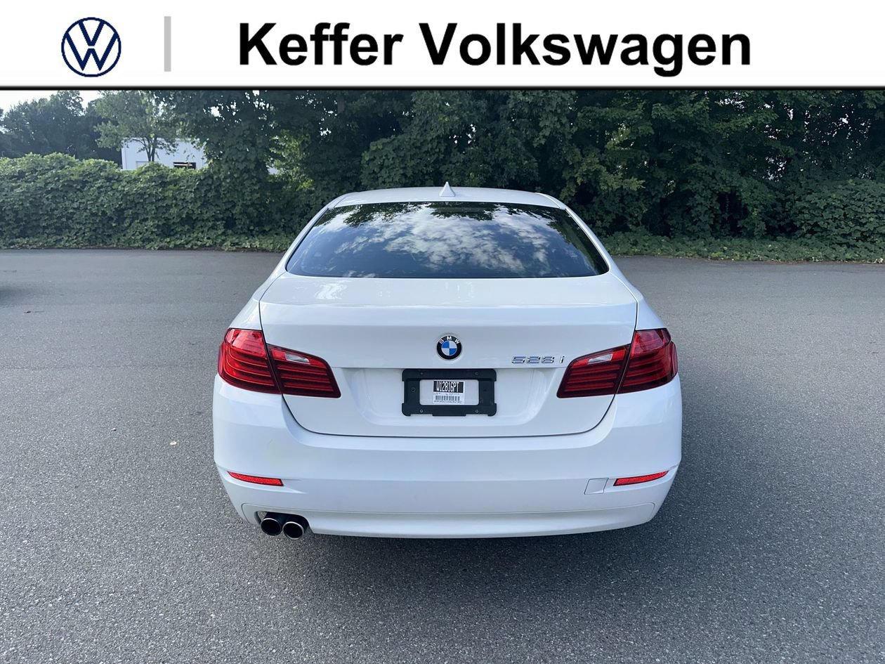 Used 2016 BMW 528i Sedan RWD image 4