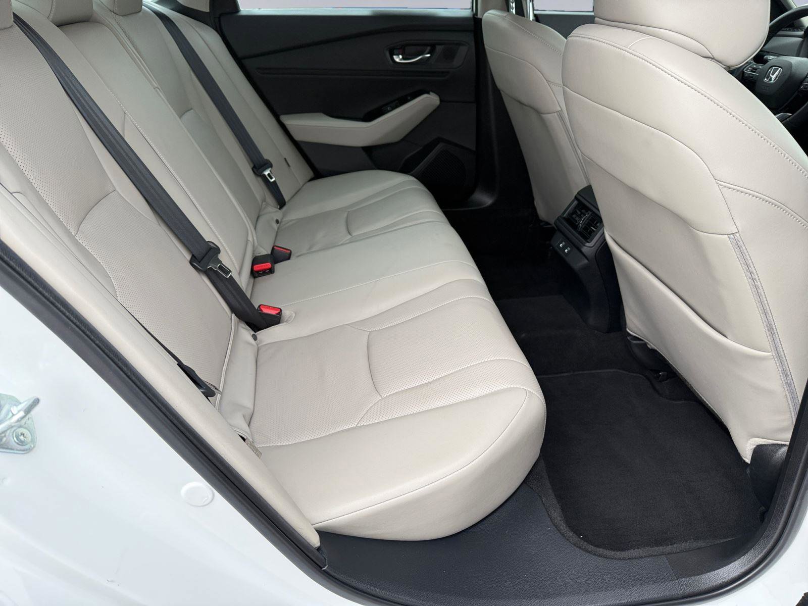 Used 2023 Honda Accord Touring image 12