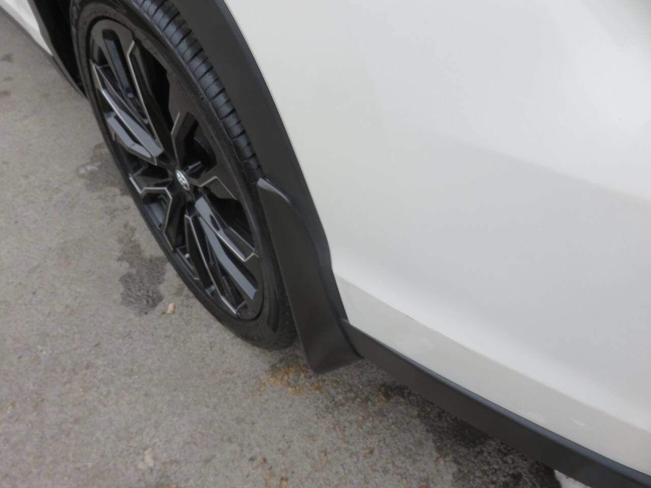 Used 2019 Toyota Highlander SE image 35