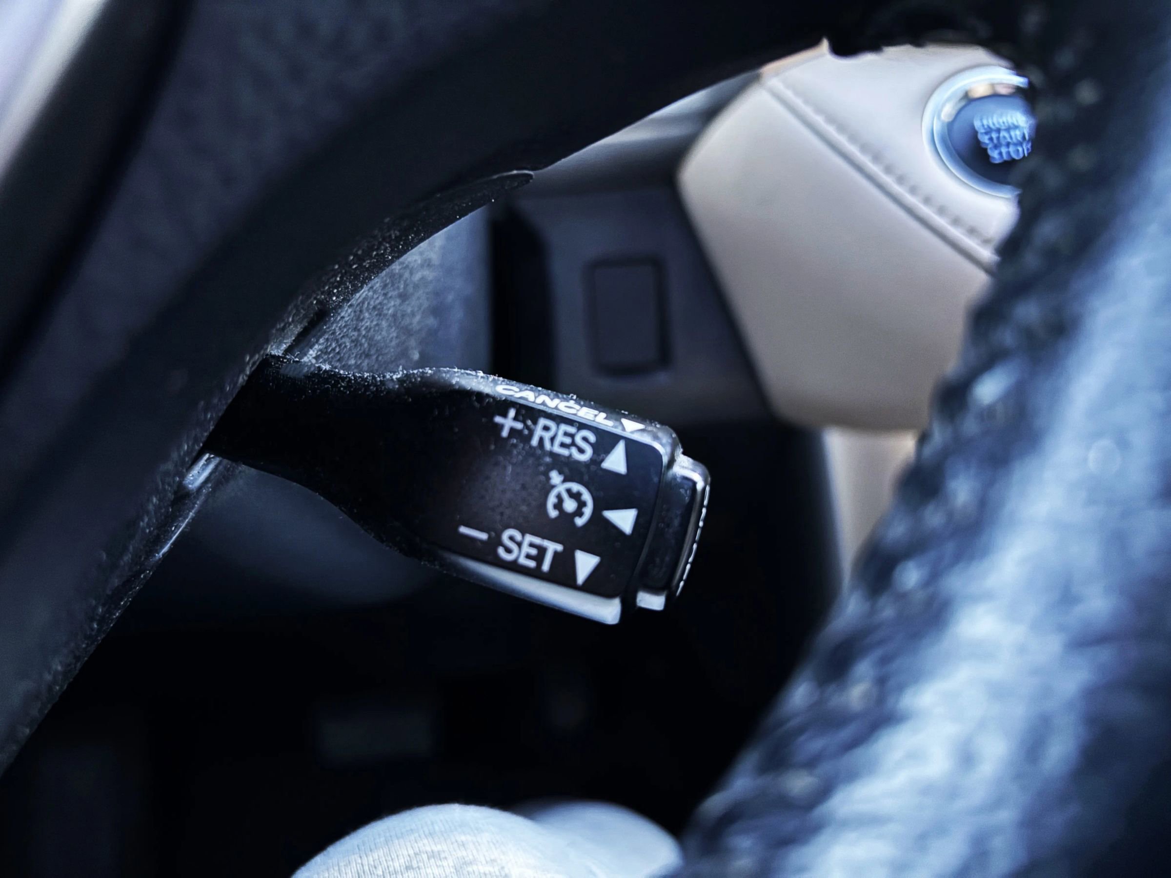 Used 2013 Toyota RAV4 Limited image 19