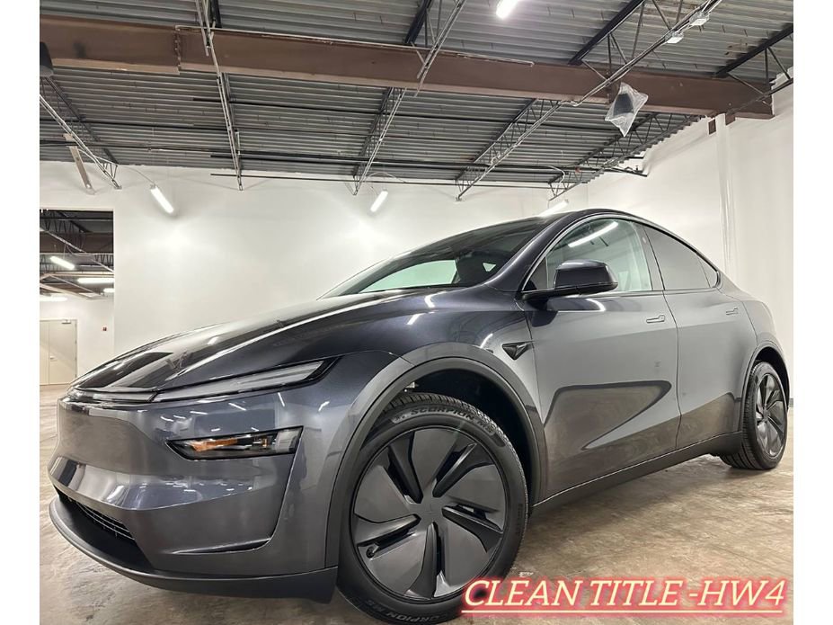 Used 2026 Tesla Model Y Long Range image 1