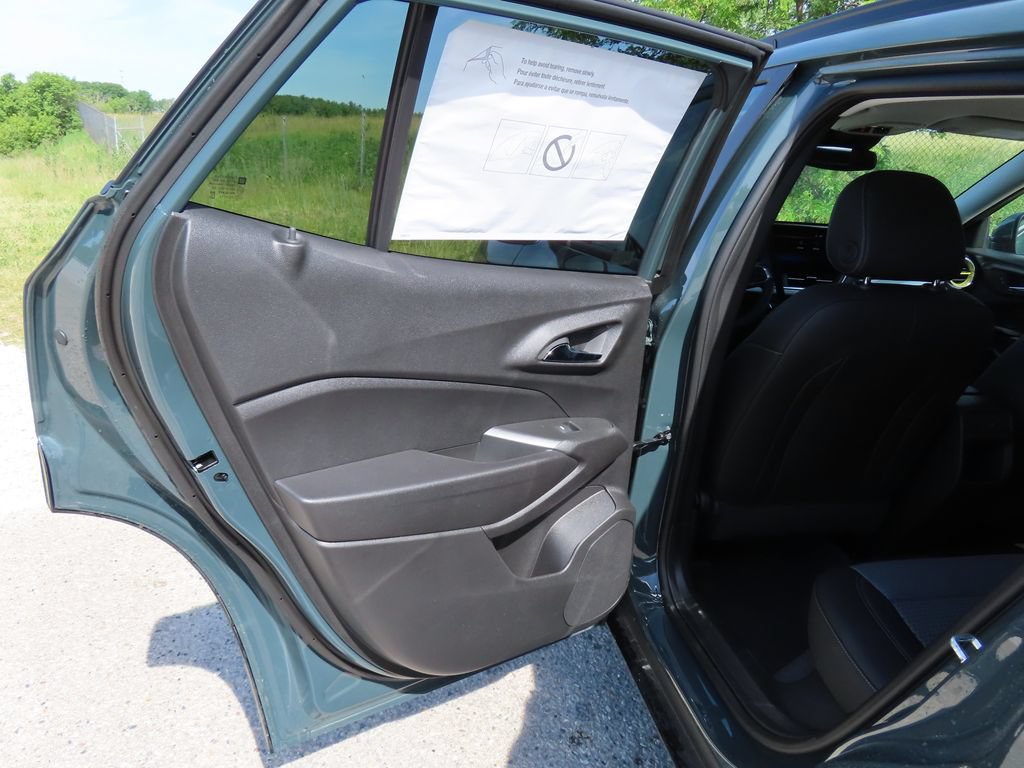 New 2026 Chevrolet Trax LT w/ Driver Confidence Package FWD image 24