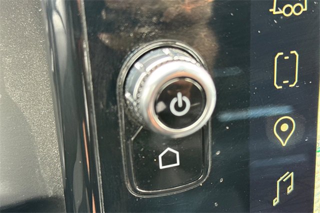 Used 2025 GMC Sierra 3500 Denali image 32