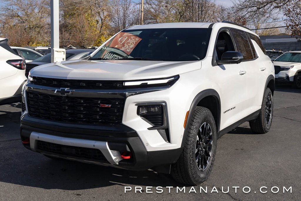 Used 2024 Chevrolet Traverse Z71 w/ Enhanced Driving Package image 13