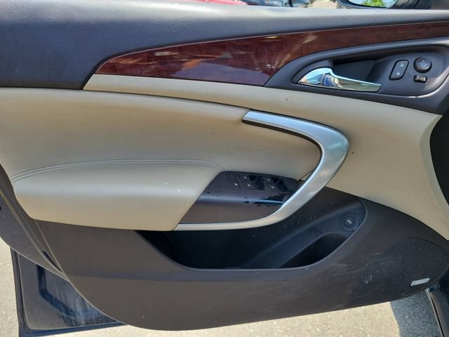 Used 2016 Buick Regal Premium FWD image 17