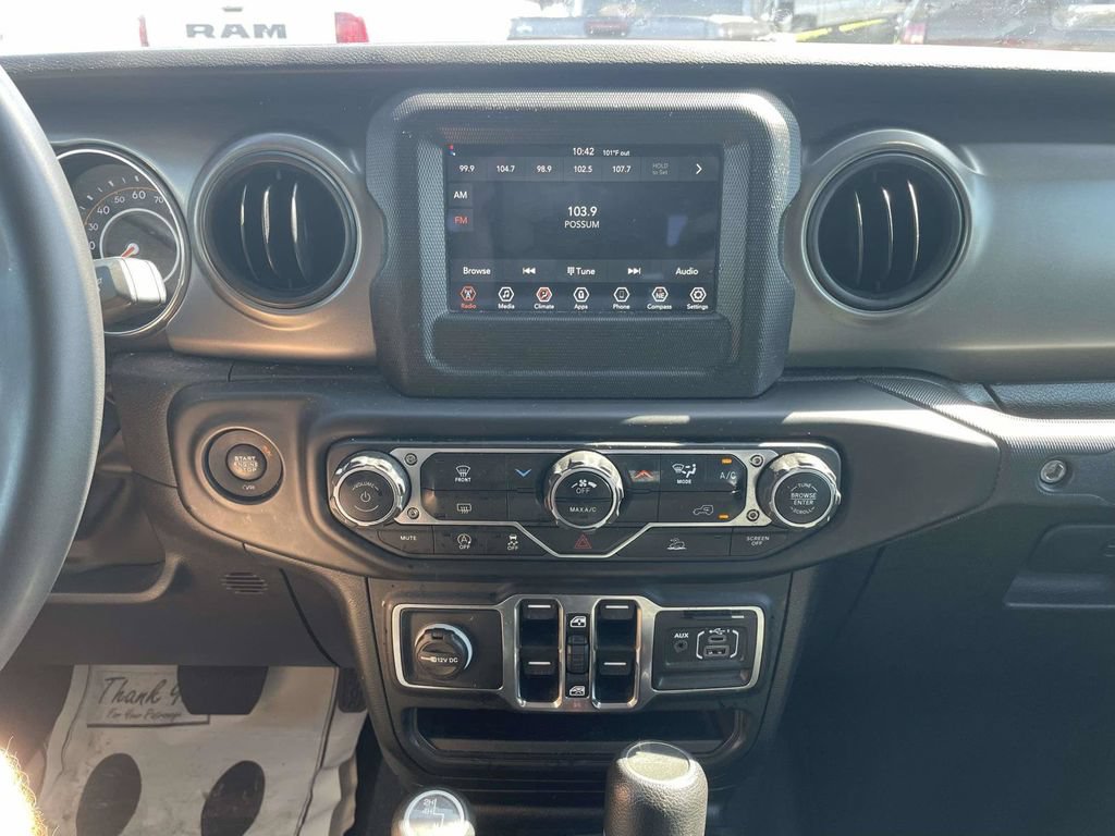 Used 2023 Jeep Gladiator Sport AWD/4WD image 20