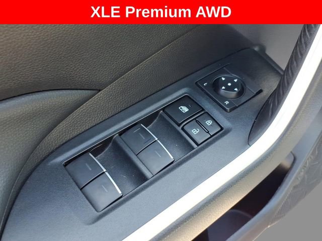 Used 2022 Toyota RAV4 XLE Premium AWD/4WD image 16