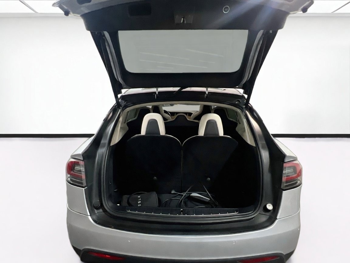 Used 2018 Tesla Model X 75D AWD/4WD image 19