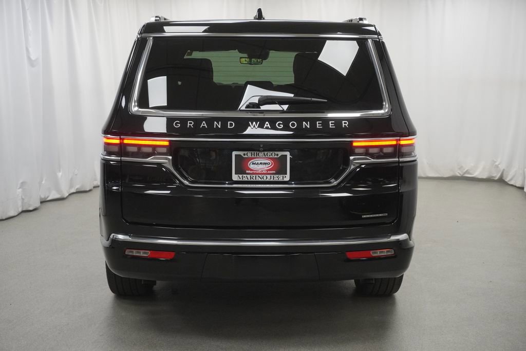 Used 2024 Jeep Grand Wagoneer Series III w/ Rear-Seat Entertainment Group AWD/4WD image 12