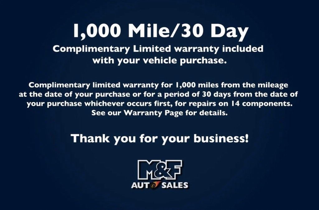 Used 2023 Volvo XC40 B5 Plus image 2