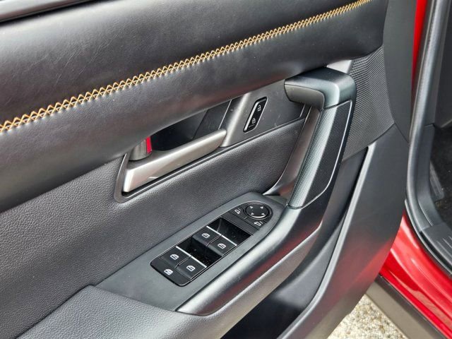 Used 2025 MAZDA CX-50 AWD 2.5 Hybrid w/ Premium Pkg image 14