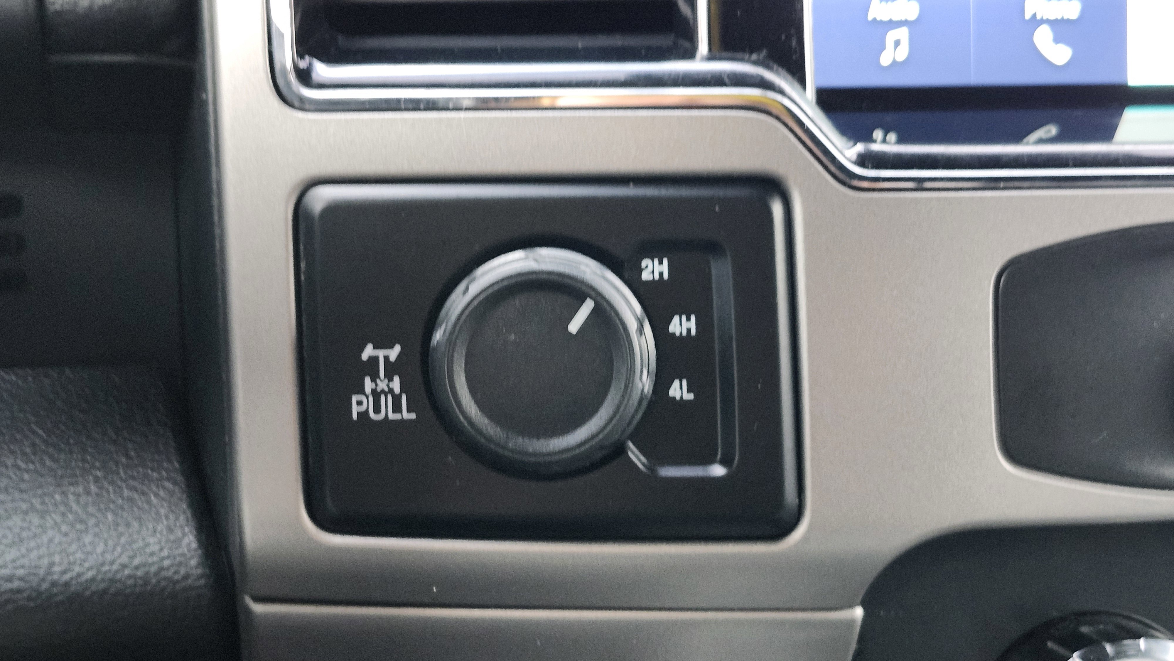 Used 2022 Ford F350 Lariat w/ Chrome Package image 31