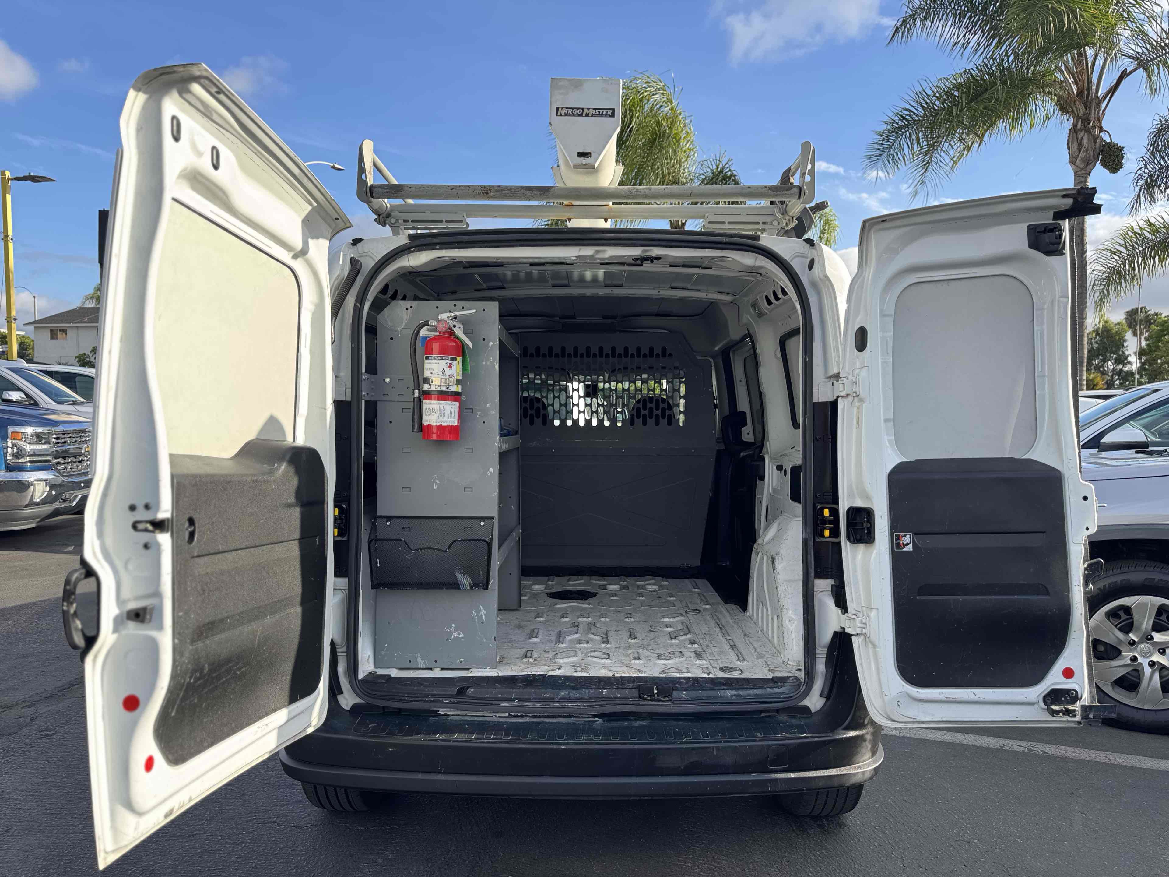 Used 2021 RAM ProMaster City Tradesman image 9